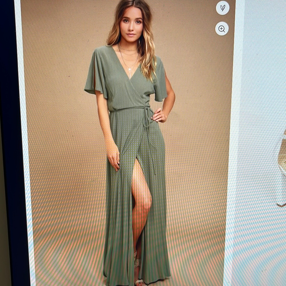 M - Never worn - Lulus Dress